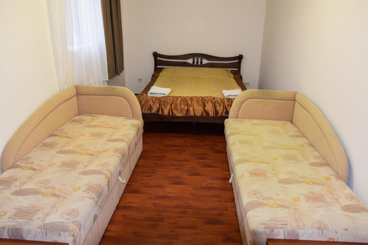 Gostynniy Dvir Hostel Τερνόπιλ Εξωτερικό φωτογραφία